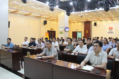 加強(qiáng)人才儲備 打造高效團(tuán)隊(duì)