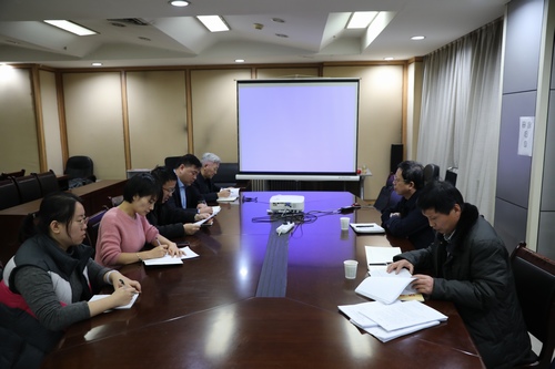 建設(shè)集團第二督導(dǎo)組深入路橋分公司對“講政治、敢擔(dān)當(dāng)、改作風(fēng)”專題教育進行督導(dǎo)