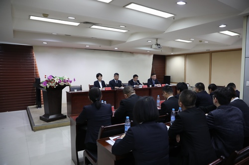 路橋分公司召開“講、敢、改”專題教育和違規(guī)收送禮金專項整治再動員會