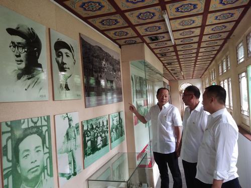 陜煤建設(shè)洗選煤運營公司安裝第五黨支部主題黨日活動進行時