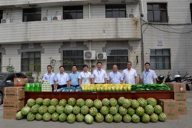 韓城礦業(yè)黨委副書記、工會(huì)主席申峰一行蒞臨陜煤建設(shè)韓城分公司慰問