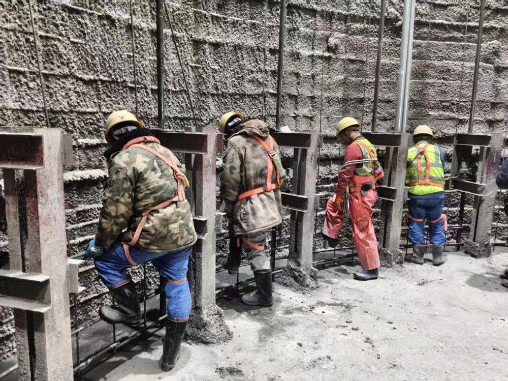 陜煤建設(shè)礦建三公司天山（二號井）項(xiàng)目部：百日安全護(hù)航?jīng)Q戰(zhàn)四季度 豎井施工攻堅傳捷報